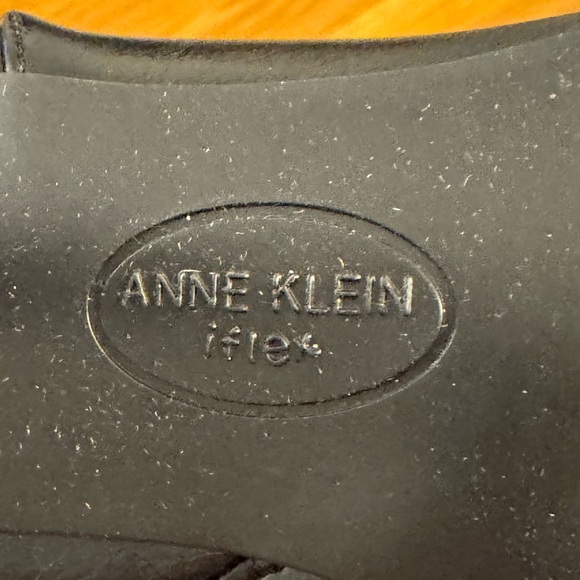Anne Klein Elegant Black Ankle Boots - Picture 4 of 5